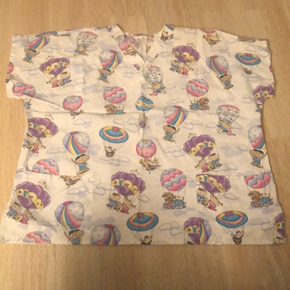 Scrub top